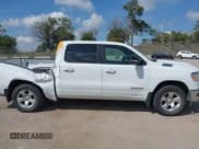 ✅ 2021 Ram 1500 Big Horn • VIN: 1C6SRFFTXMN567691 • Lot: 43115791. Wystawiony na IAAI z przebiegiem 104 406 mil. Bezpłatny archiwum sprzedaży aukcyjnych z USA i szczegółowy raport historii pojazdu na DreamBid. Zdjęcie 13.