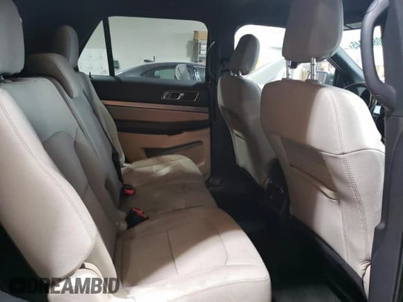 ✅ 2018 Ford Explorer XLT • VIN: 1FM5K8DH4JGB60000 • Лот: 90888845. Опубликован ранее на Copart с пробегом 189 186 миль. Бесплатный доступ к архиву аукционных продаж из США и подробный отчёт об истории автомобиля на DreamBid. Изображение 11.