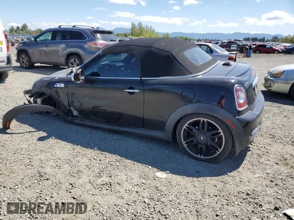 ✅ 2015 MINI Roadster S • VIN: WMWSY3C56FT595760 • Lot: 59503134. Wystawiony na Copart z przebiegiem Nie podano. Bezpłatny archiwum sprzedaży aukcyjnych z USA i szczegółowy raport historii pojazdu na DreamBid. Zdjęcie 2.