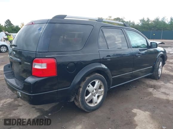 ✅ 2006 Ford Freestyle Limited • VIN: 1FMDK06196GA39600 • Lot: 43526413. Wystawiony na IAAI z przebiegiem 197 526 mil. Bezpłatny archiwum sprzedaży aukcyjnych z USA i szczegółowy raport historii pojazdu na DreamBid. Zdjęcie 4.