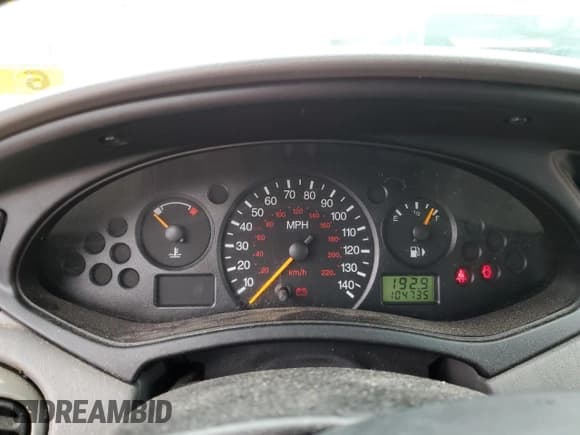 ✅ 2004 Ford Focus LX • VIN: 1FAFP33Z74W132828 • Lot: 45993904. Listed on Copart with 104,735 mi. Free auction sales archive from the USA and detailed vehicle history report at DreamBid. Image 9.