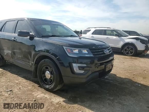 ✅ 2017 Ford Police Interceptor Utility • VIN: 1FM5K8AR0HGC87009 • Лот: 56338045. Опубликован ранее на Copart с пробегом 176 218 миль. Бесплатный доступ к архиву аукционных продаж из США и подробный отчёт об истории автомобиля на DreamBid. Изображение 13.