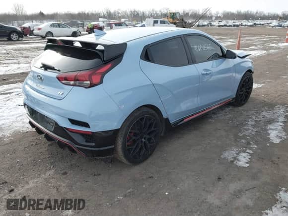 2020 Hyundai Veloster z VIN KMHT36AHXLU004187, wystawiony jako IAAI lot #41602560 z przebiegiem 50 651 mil mil oraz . Historia ofert i sprzedaży dostępna na DreamBid. Obrazek 4.