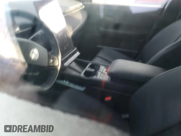 ✅ 2023 Fisker Ocean One • VIN: VCF1ZBU29PG004969 • Лот: 82899264. Опубликован ранее на Copart с пробегом Не указан. Бесплатный доступ к архиву аукционных продаж из США и подробный отчёт об истории автомобиля на DreamBid. Изображение 7.