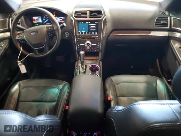 2017 Ford Explorer Limited with VIN 1FM5K8F89HGA57498, listed as a Copart auction lot 90435955 with 166,938 mi miles and Clean title. Bid and sale history available at DreamBid. Image 8.