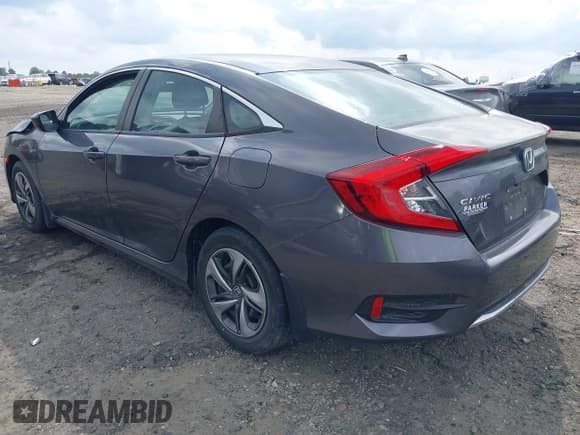 ✅ 2021 Honda Civic LX • VIN: 2HGFC2F62MH536119 • Lot: 42123879. Wystawiony na IAAI z przebiegiem 24 546 mil. Bezpłatny archiwum sprzedaży aukcyjnych z USA i szczegółowy raport historii pojazdu na DreamBid. Zdjęcie 3.