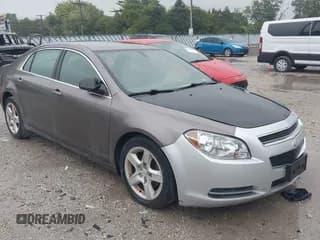 ✅ 2010 Chevrolet Malibu 1LS • VIN: 1G1ZB5EB6A4138069 • Lot: 43388700. Wystawiony na IAAI z przebiegiem 183 303 mil. Bezpłatny archiwum sprzedaży aukcyjnych z USA i szczegółowy raport historii pojazdu na DreamBid. Zdjęcie 1.