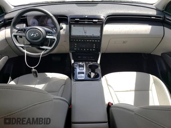 ✅ 2024 Hyundai Tucson Limited • VIN: 5NMJE3DE9RH397248 • Lot: 68812644. Wystawiony na Copart z przebiegiem 1 517 mil. Bezpłatny archiwum sprzedaży aukcyjnych z USA i szczegółowy raport historii pojazdu na DreamBid. Zdjęcie 8.