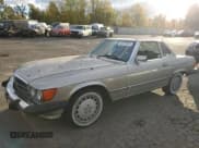 ✅ 1989 Mercedes-Benz 560 SL • VIN: WDBBA48D8KA102310 • Lot: 82707025. Wystawiony na Copart z przebiegiem 164 670 mil. Bezpłatny archiwum sprzedaży aukcyjnych z USA i szczegółowy raport historii pojazdu na DreamBid. Zdjęcie 1.