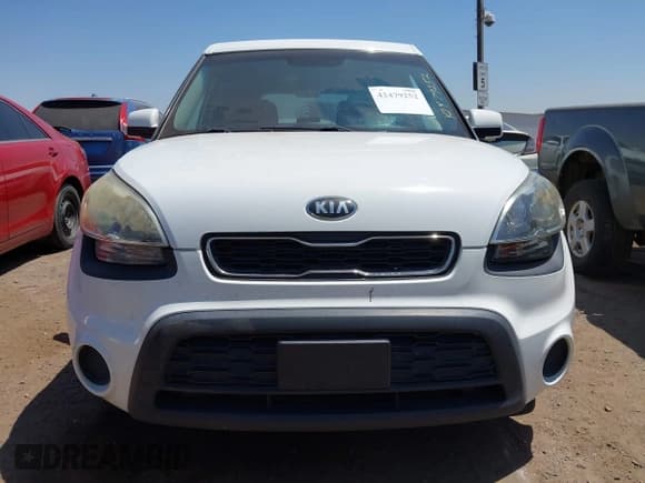 ✅ 2013 Kia Soul • VIN: KNDJT2A50D7567646 • Lot: 42479252. Wystawiony na IAAI z przebiegiem 157 578 mil. Bezpłatny archiwum sprzedaży aukcyjnych z USA i szczegółowy raport historii pojazdu na DreamBid. Zdjęcie 6.