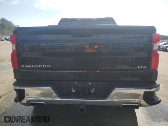 ✅ 2020 Chevrolet Silverado 1500 LTZ • VIN: 3GCUYGEL8LG361756 • Lot: 48181445. Wystawiony na Copart z przebiegiem 86 684 mil. Bezpłatny archiwum sprzedaży aukcyjnych z USA i szczegółowy raport historii pojazdu na DreamBid. Zdjęcie 6.