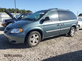 2006 Dodge Caravan SXT с VIN 1D4GP45R86B759892, выставлен на аукционе Copart как лот 76835104 с пробегом 88 291 миль миль и Списание • Salvage title. История ставок и продаж доступна на DreamBid. Изображение 1.