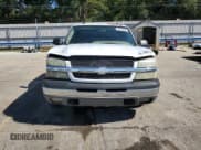 ✅ 2004 Chevrolet Silverado 1500 LS • VIN: 2GCEC19T441317192 • Lot: 86776345. Wystawiony na Copart z przebiegiem 304 216 mil. Bezpłatny archiwum sprzedaży aukcyjnych z USA i szczegółowy raport historii pojazdu na DreamBid. Zdjęcie 5.