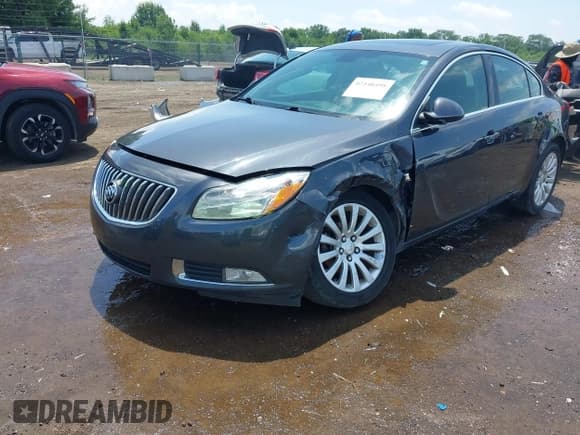 ✅ 2011 Buick Regal CXL RL2 • VIN: 2G4GP5EC9B9173286 • Lot: 42540498. Listed on IAAI with 150,851 mi. Free auction sales archive from the USA and detailed vehicle history report at DreamBid. Image 6.