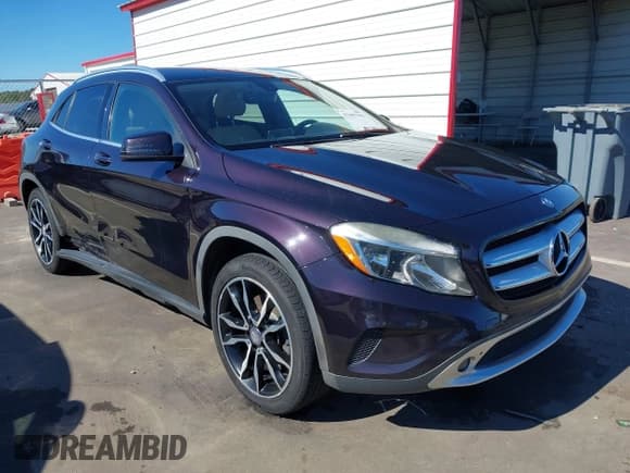 ✅ 2015 Mercedes-Benz GLA 250 • VIN: WDCTG4EB5FJ185945 • Lot: 43467961. Wystawiony na IAAI z przebiegiem 148 846 mil. Bezpłatny archiwum sprzedaży aukcyjnych z USA i szczegółowy raport historii pojazdu na DreamBid. Zdjęcie 1.