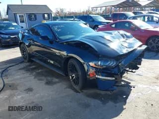 ✅ 2020 Ford Mustang GT Premium • VIN: 1FA6P8CF1L5181983 • Lot: 43547116. Wystawiony na IAAI z przebiegiem 33 970 mil. Bezpłatny archiwum sprzedaży aukcyjnych z USA i szczegółowy raport historii pojazdu na DreamBid. Zdjęcie 1.