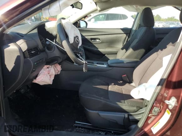 ✅ 2024 Nissan Sentra SV • VIN: 3N1AB8CVXRY299054 • Lot: 71436615. Listed on Copart with 25,493 mi. Free auction sales archive from the USA and detailed vehicle history report at DreamBid. Image 7.