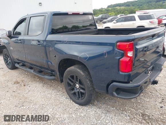 ✅ 2022 Chevrolet Silverado 1500 RST • VIN: 3GCUYEED7NG164206 • Лот: 42481073. Опубликован ранее на IAAI с пробегом 44 759 миль. Бесплатный доступ к архиву аукционных продаж из США и подробный отчёт об истории автомобиля на DreamBid. Изображение 3.