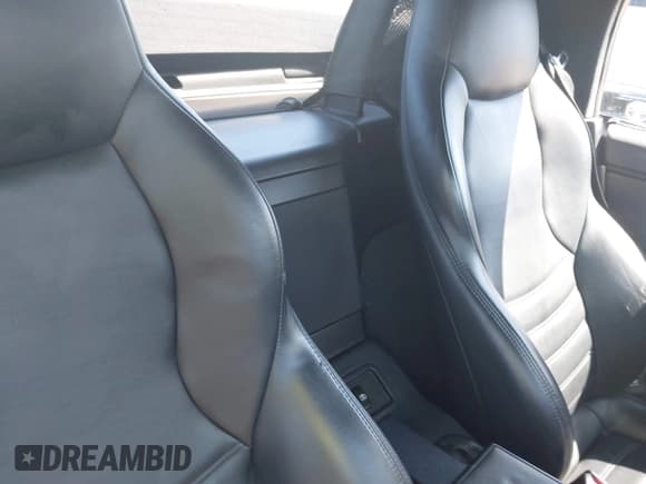 ✅ 1999 BMW Z3 M Roadster • VIN: WBSCK9331XLC87919 • Lot: 41835949. Listed on IAAI with 44,083 mi. Free auction sales archive from the USA and detailed vehicle history report at DreamBid. Image 8.