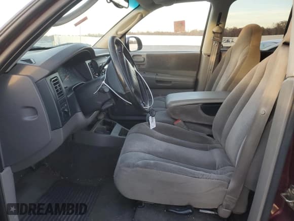 ✅ 2001 Dodge Dakota Sport • VIN: 1B7HG2AN71S325450 • Lot: 79815734. Wystawiony na Copart z przebiegiem 115 694 mil. Bezpłatny archiwum sprzedaży aukcyjnych z USA i szczegółowy raport historii pojazdu na DreamBid. Zdjęcie 7.