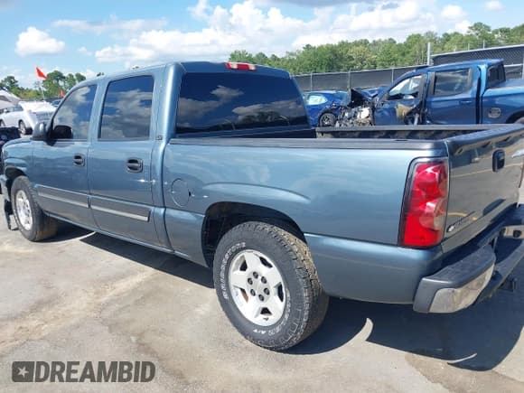✅ 2006 Chevrolet Silverado 1500 LT1 • VIN: 2GCEC13T661239509 • Лот: 42521241. Опубликован ранее на IAAI с пробегом 184 339 миль. Бесплатный доступ к архиву аукционных продаж из США и подробный отчёт об истории автомобиля на DreamBid. Изображение 3.