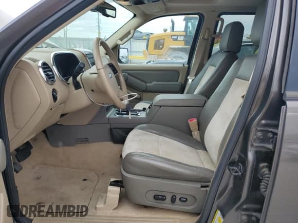 ✅ 2007 Ford Explorer Eddie Bauer • VIN: 1FMEU648X7UB73262 • Лот: 90097215. Опубликован ранее на Copart с пробегом 214 899 миль. Бесплатный доступ к архиву аукционных продаж из США и подробный отчёт об истории автомобиля на DreamBid. Изображение 7.