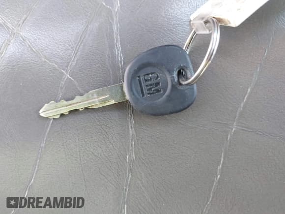 ✅ 2003 GMC Yukon XL SLT • VIN: 1GKFK16ZX3J222273 • Lot: 42388388. Wystawiony na IAAI z przebiegiem 232 982 mil. Bezpłatny archiwum sprzedaży aukcyjnych z USA i szczegółowy raport historii pojazdu na DreamBid. Zdjęcie 11.