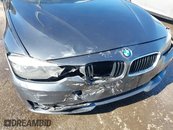 ✅ 2013 BMW 3 Series 328i • VIN: WBA3A5G50DNP18954 • Lot: 43626730. Listed on IAAI with 142,168 mi. Free auction sales archive from the USA and detailed vehicle history report at DreamBid. Image 6.