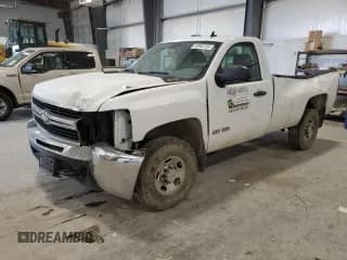✅ 2007 Chevrolet Silverado 2500HD 1LT • VIN: 1GCHC24K97E527159 • Лот: 88962205. Опубликован ранее на Copart с пробегом 77 791 миль. Бесплатный доступ к архиву аукционных продаж из США и подробный отчёт об истории автомобиля на DreamBid. Изображение 1.