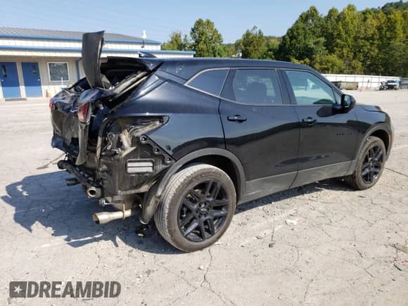 2023 Chevrolet Blazer LT z VIN 3GNKBHR45PS102749, wystawiony jako Copart lot #69273063 z przebiegiem 28 662 mil mil oraz . Historia ofert i sprzedaży dostępna na DreamBid. Obrazek 3.