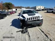✅ 2016 Jeep Cherokee Trailhawk • VIN: 1C4PJMBS8GW227719 • Lot: 93120535. Listed on Copart with 43,989 mi. Free auction sales archive from the USA and detailed vehicle history report at DreamBid. Image 14.