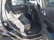 ✅ 2018 Jeep Grand Cherokee Altitude • VIN: 1C4RJEAG4JC408000 • Lot: 43007681. Wystawiony na IAAI z przebiegiem 73 437 mil. Bezpłatny archiwum sprzedaży aukcyjnych z USA i szczegółowy raport historii pojazdu na DreamBid. Zdjęcie 8.