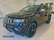 ✅ 2017 Jeep Grand Cherokee Limited • VIN: 1C4RJFBGXHC861214 • Лот: 96277665. Опубликован ранее на Copart с пробегом 98 685 миль. Бесплатный доступ к архиву аукционных продаж из США и подробный отчёт об истории автомобиля на DreamBid. Изображение 2.