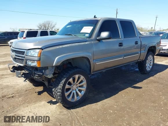 ✅ 2006 Chevrolet Silverado 1500 LT1 • VIN: 2GCEK13TX61184260 • Лот: 41651907. Опубликован ранее на IAAI с пробегом 192 143 миль. Бесплатный доступ к архиву аукционных продаж из США и подробный отчёт об истории автомобиля на DreamBid. Изображение 17.