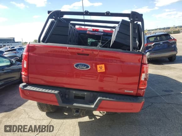 ✅ 2021 Ford F-150 XL • VIN: 1FTFW1E85MKE31957 • Lot: 85839245. Wystawiony na Copart z przebiegiem 69 277 mil. Bezpłatny archiwum sprzedaży aukcyjnych z USA i szczegółowy raport historii pojazdu na DreamBid. Zdjęcie 6.