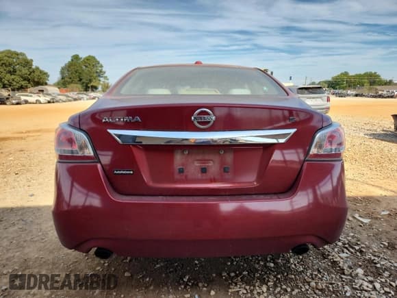 ✅ 2015 Nissan Altima S • VIN: 1N4AL3AP4FN318407 • Lot: 82555835. Listed on Copart with 172,418 mi. Free auction sales archive from the USA and detailed vehicle history report at DreamBid. Image 6.