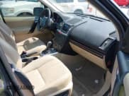 ✅ 2011 Land Rover LR2 HSE • VIN: SALFR2BN2BH272907 • Lot: 42408215. Listed on IAAI with 134,759 mi. Free auction sales archive from the USA and detailed vehicle history report at DreamBid. Image 5.