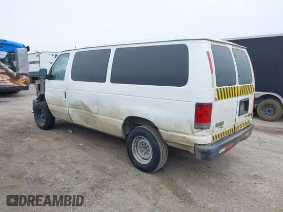 ✅ 2010 Ford Econoline Passenger XL • VIN: 1FBNE3BL7ADA98300 • Лот: 41374695. Опубликован ранее на IAAI с пробегом 367 762 миль. Бесплатный доступ к архиву аукционных продаж из США и подробный отчёт об истории автомобиля на DreamBid. Изображение 3.