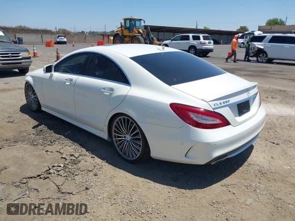 ✅ 2016 Mercedes-Benz CLS 550 • VIN: WDDLJ7DB7GA170526 • Лот: 42464785. Опубликован ранее на IAAI с пробегом 73 011 миль. Бесплатный доступ к архиву аукционных продаж из США и подробный отчёт об истории автомобиля на DreamBid. Изображение 3.