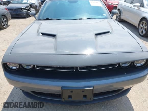 ✅ 2018 Dodge Challenger SXT Plus • VIN: 2C3CDZAG0JH229555 • Лот: 43075813. Опубликован ранее на IAAI с пробегом 69 087 миль. Бесплатный доступ к архиву аукционных продаж из США и подробный отчёт об истории автомобиля на DreamBid. Изображение 12.