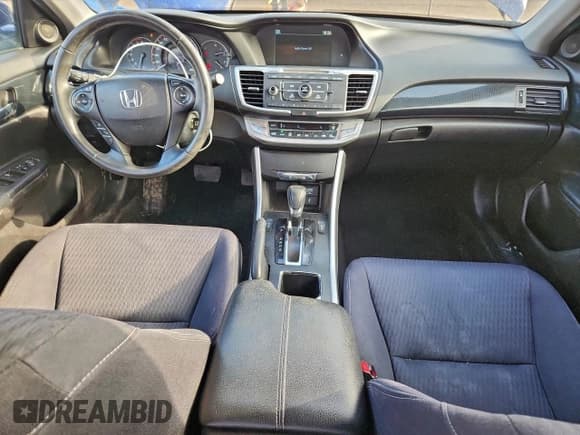 ✅ 2015 Honda Accord Sport • VIN: 1HGCR2F53FA801947 • Lot: 92854305. Wystawiony na Copart z przebiegiem 238 600 mil. Bezpłatny archiwum sprzedaży aukcyjnych z USA i szczegółowy raport historii pojazdu na DreamBid. Zdjęcie 8.