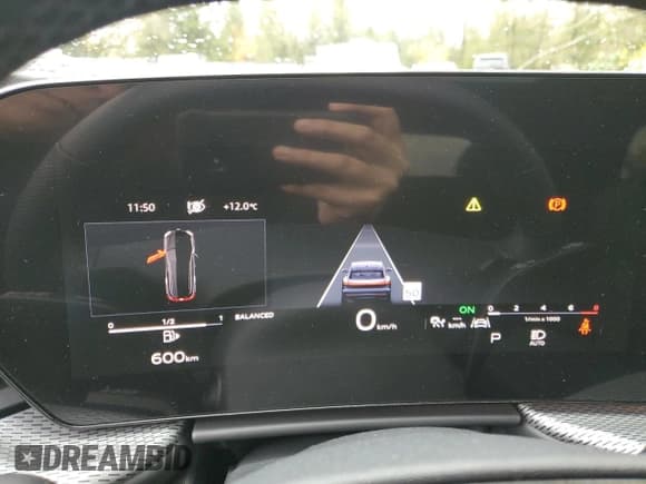 ✅ 2025 Audi Q5 • VIN: WA15AAGU9S2017401 • Lot: 90668295. Wystawiony na Copart z przebiegiem 68 773 mil. Bezpłatny archiwum sprzedaży aukcyjnych z USA i szczegółowy raport historii pojazdu na DreamBid. Zdjęcie 9.