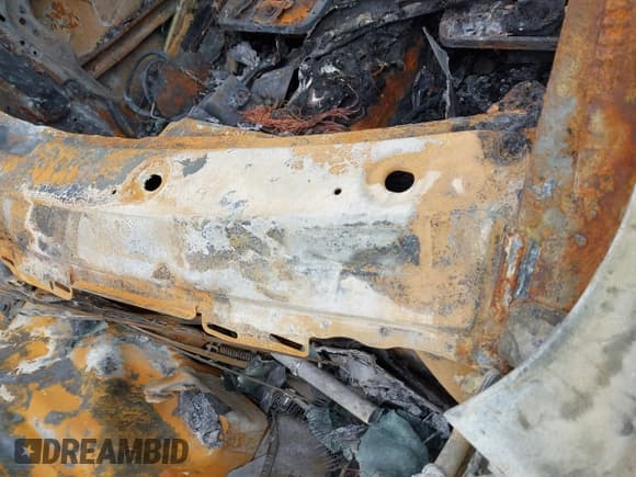 ✅ 2020 Jeep Grand Cherokee Overland • VIN: 1C4RJFCG6LC137608 • Lot: 41306755. Listed on IAAI with 125,973 mi. Free auction sales archive from the USA and detailed vehicle history report at DreamBid. Image 9.