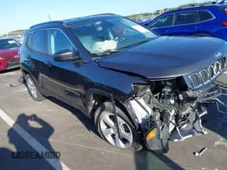 2019 Jeep Compass Latitude с VIN 3C4NJDBBXKT801095, выставлен на аукционе IAAI как лот 43342950 с пробегом 96 855 миль миль и . История ставок и продаж доступна на DreamBid. Изображение 1.