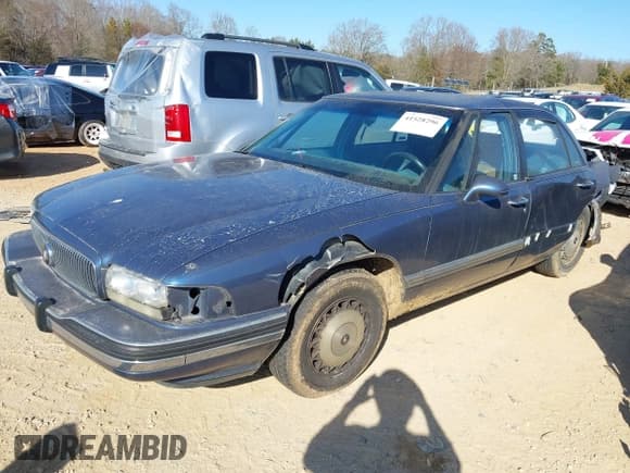 ✅ 1996 Buick LeSabre Custom • VIN: 1G4HP52K2TH446727 • Lot: 41528296. Wystawiony na IAAI z przebiegiem 225 274 mil. Bezpłatny archiwum sprzedaży aukcyjnych z USA i szczegółowy raport historii pojazdu na DreamBid. Zdjęcie 2.
