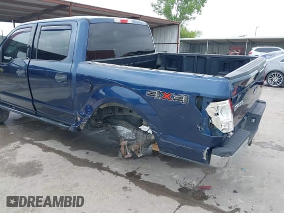 ✅ 2016 Ford F-150 XLT • VIN: 1FTEW1EF4GKE97477 • Lot: 42177030. Wystawiony na IAAI z przebiegiem 119 272 mil. Bezpłatny archiwum sprzedaży aukcyjnych z USA i szczegółowy raport historii pojazdu na DreamBid. Zdjęcie 6.