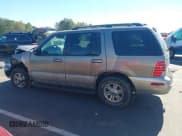 ✅ 2002 Mercury Mountaineer Convenience • VIN: 4M2DU86W92ZJ25507 • Lot: 43484755. Wystawiony na IAAI z przebiegiem 299 854 mil. Bezpłatny archiwum sprzedaży aukcyjnych z USA i szczegółowy raport historii pojazdu na DreamBid. Zdjęcie 14.