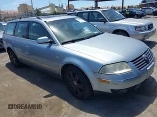 ✅ 2003 Volkswagen Passat GLX • VIN: WVWYH63B43E326130 • Lot: 42380050. Wystawiony na IAAI z przebiegiem 156 338 mil. Bezpłatny archiwum sprzedaży aukcyjnych z USA i szczegółowy raport historii pojazdu na DreamBid. Zdjęcie 1.