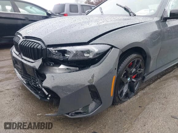 ✅ 2025 BMW 3 Series 330i xDrive • VIN: 3MW89CW03S8F10916 • Lot: 41796919. Wystawiony na IAAI z przebiegiem 1 497 mil. Bezpłatny archiwum sprzedaży aukcyjnych z USA i szczegółowy raport historii pojazdu na DreamBid. Zdjęcie 6.