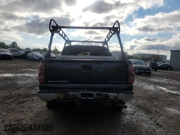 ✅ 2003 Chevrolet Silverado 1500 LS • VIN: 2GCEK19T331213357 • Лот: 75187134. Опубликован ранее на Copart с пробегом 197 050 миль. Бесплатный доступ к архиву аукционных продаж из США и подробный отчёт об истории автомобиля на DreamBid. Изображение 6.